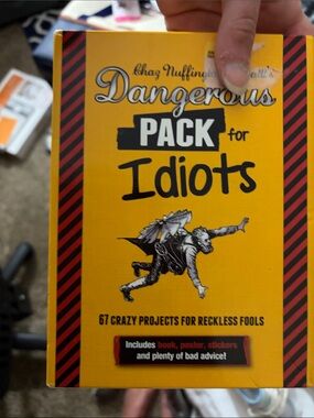 Dangerous Pack for Idiots - Yellow Humor Gift Set